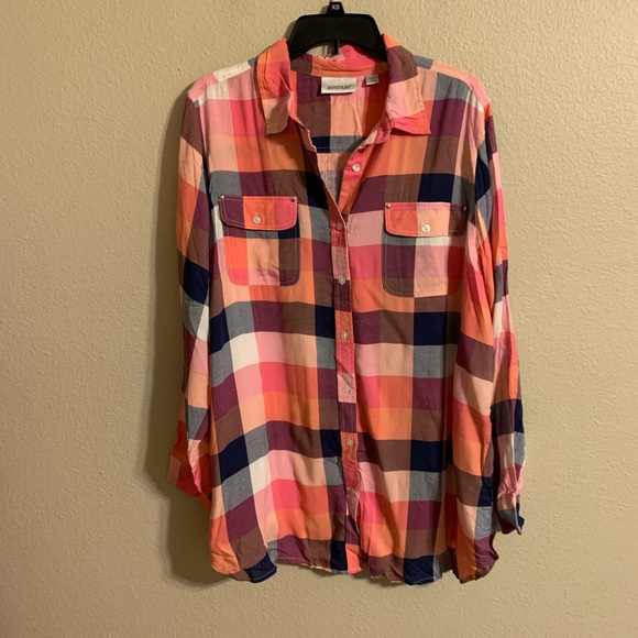 Avenue Tops - Avenue plaid button down 27/28